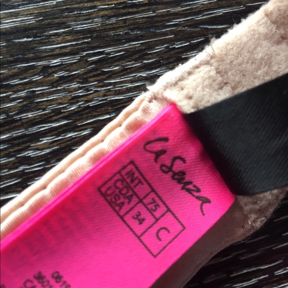 La Senza So Free full coverage bra. - Picture 3 of 3